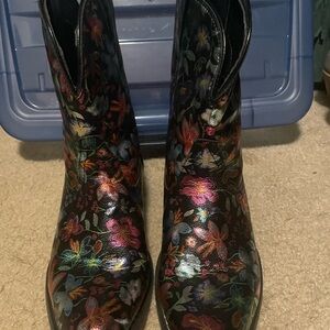 Metallic Floral Embroidered Women's Boots